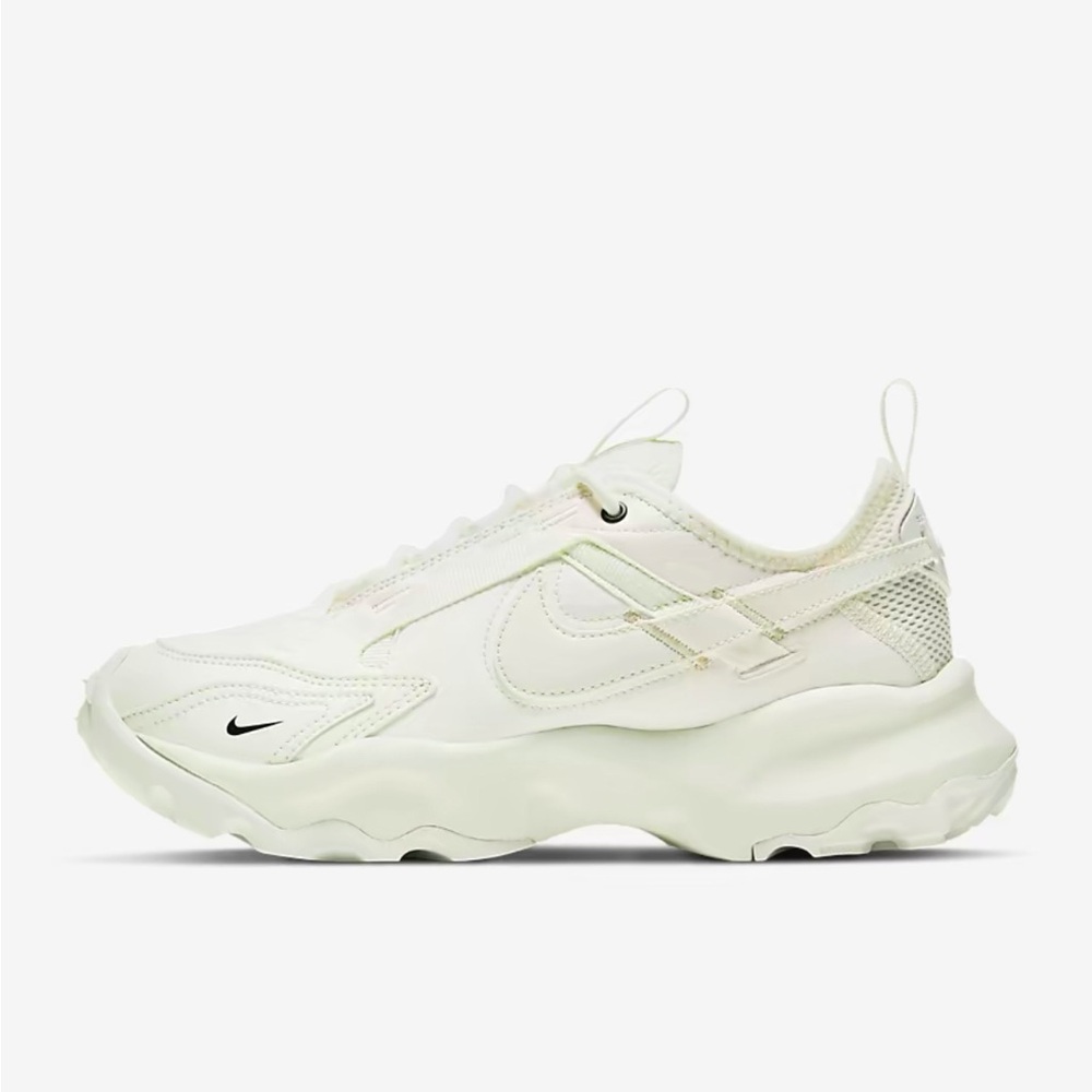 Nike TC 7900
